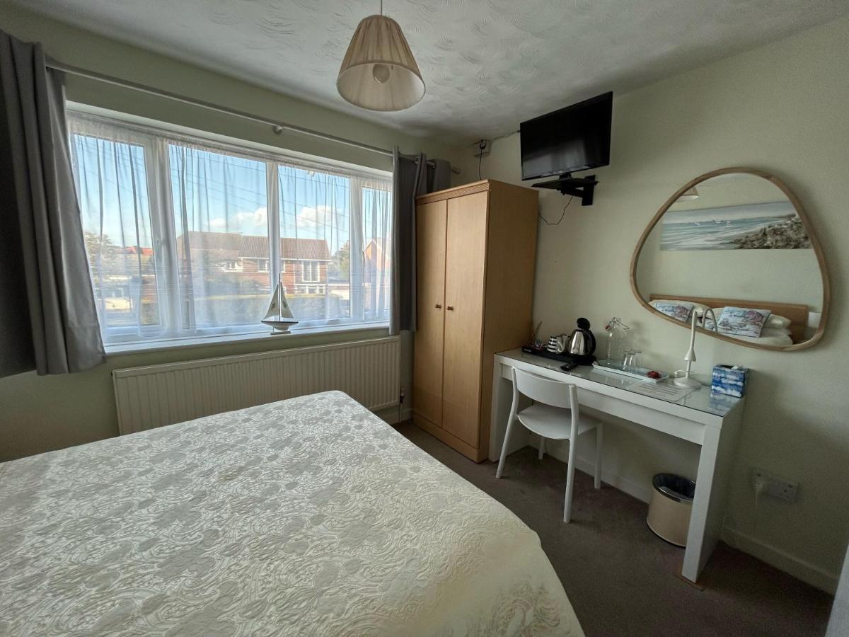 Leeward House B&B Госпорт Екстериор снимка