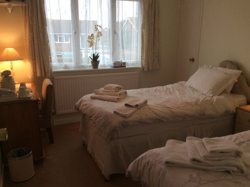 Leeward House B&B Госпорт Екстериор снимка